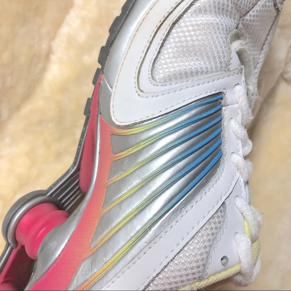 RARE Nike Shox Rainbow Silver Pink Running Shoes - Picture 3 of 4